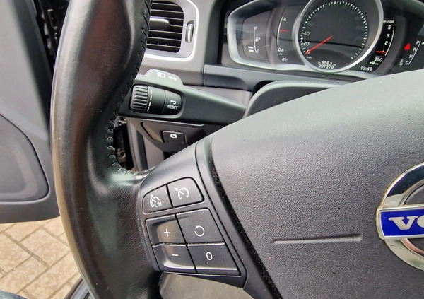 Volvo V60 cena 44900 przebieg: 207000, rok produkcji 2015 z Zduny małe 781